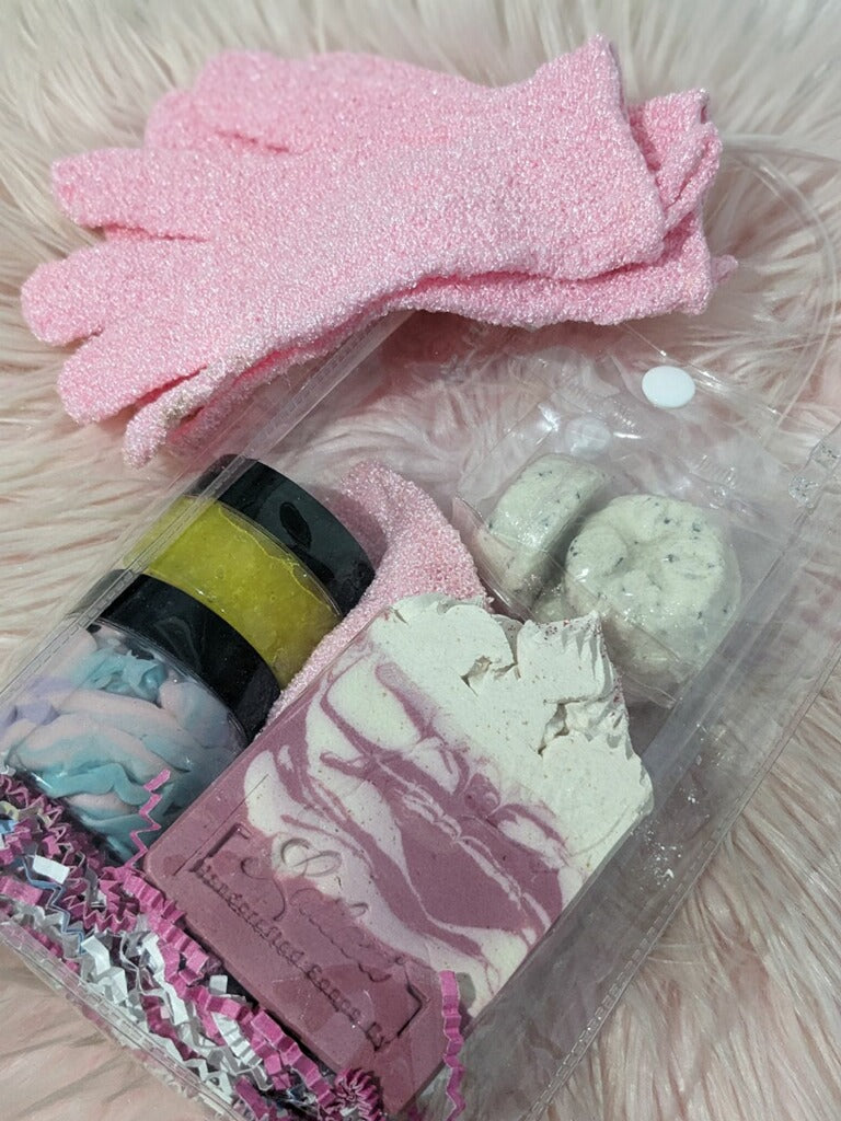 Birthday travel set
